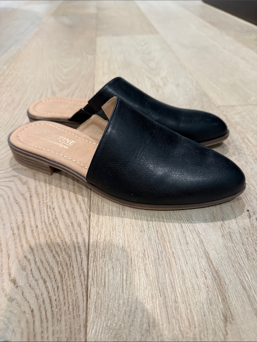 Catherine Malandrino Black Leather Slip-On Mules. 7 1/2